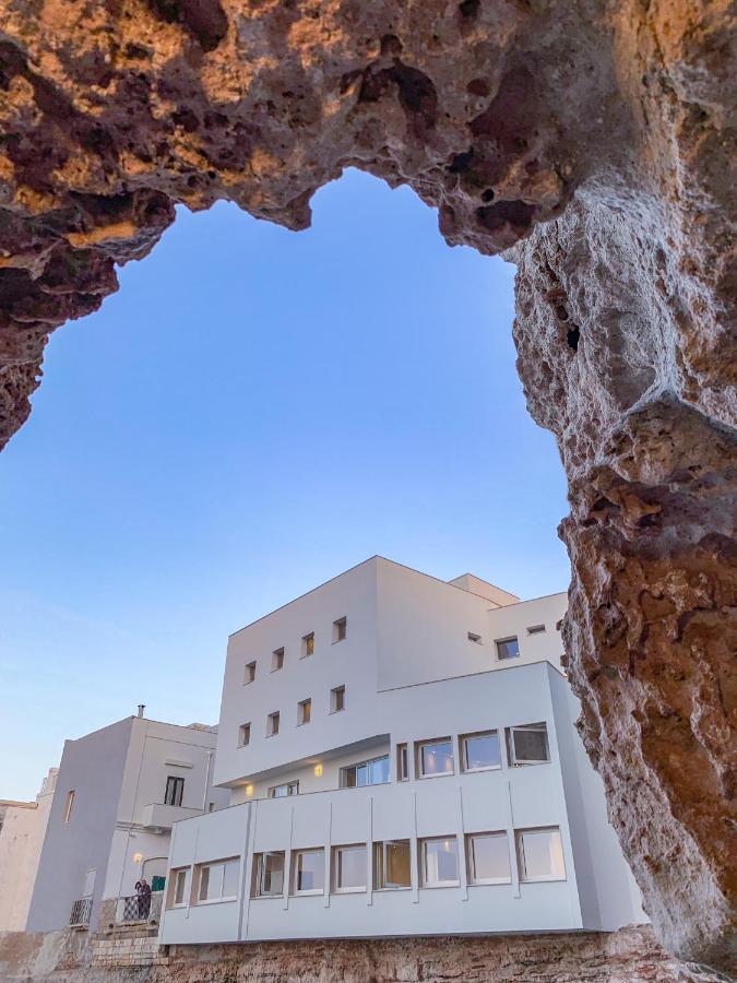 Hotel Grotta Palazzese Polignano a Mare Esterno foto