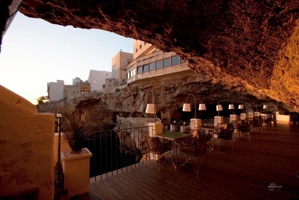 Hotel Grotta Palazzese Polignano a Mare Esterno foto
