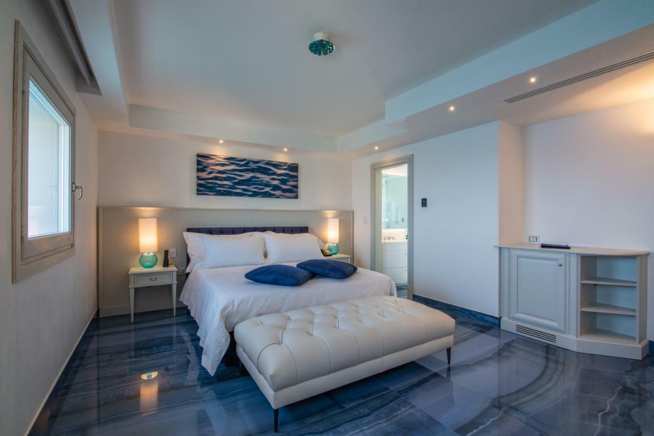 Hotel Grotta Palazzese Polignano a Mare Esterno foto