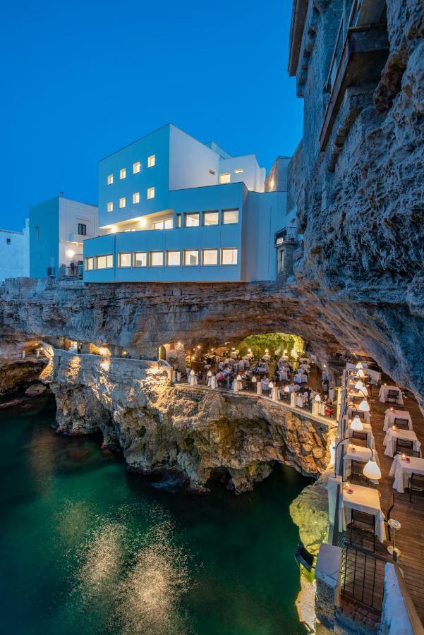 Hotel Grotta Palazzese Polignano a Mare Esterno foto